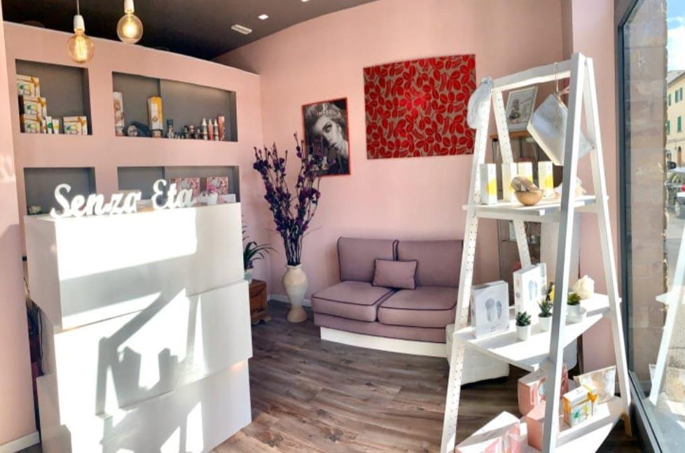 Immagine centro SENZA ETÀ BEAUTY SAN FREDIANO
